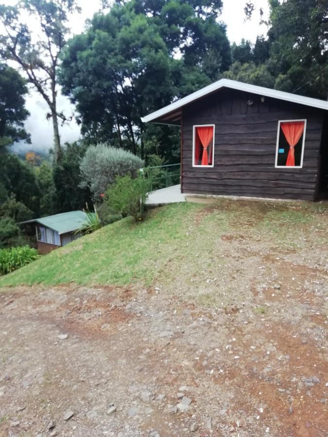 Miriam'S Quetzals Lodge San Gerardo de Dota Exterior foto